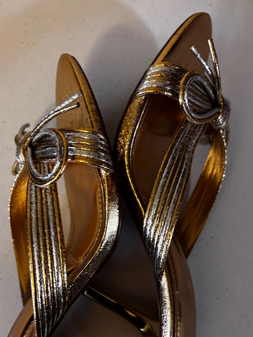 Zara gold metallic bow heeled sandals - Picture 8 of 12